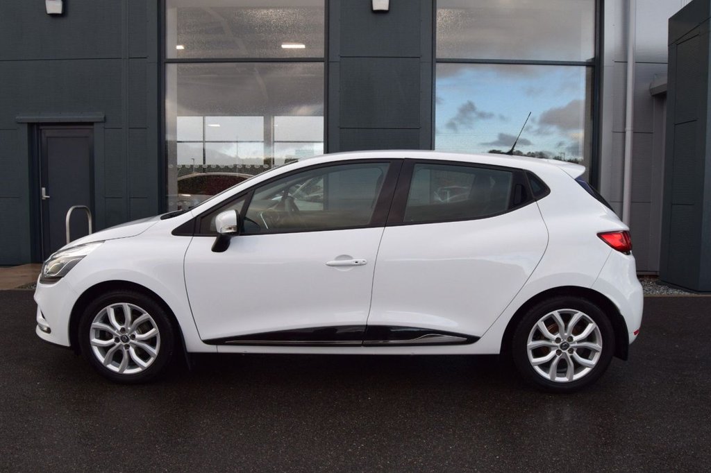 Used Renault Clio 2017 for sale - 76582570: Photo 13