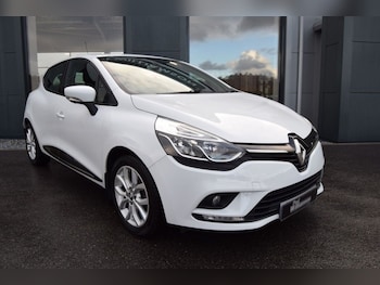 Used Renault Clio 2017 for sale - 76582570: Photo