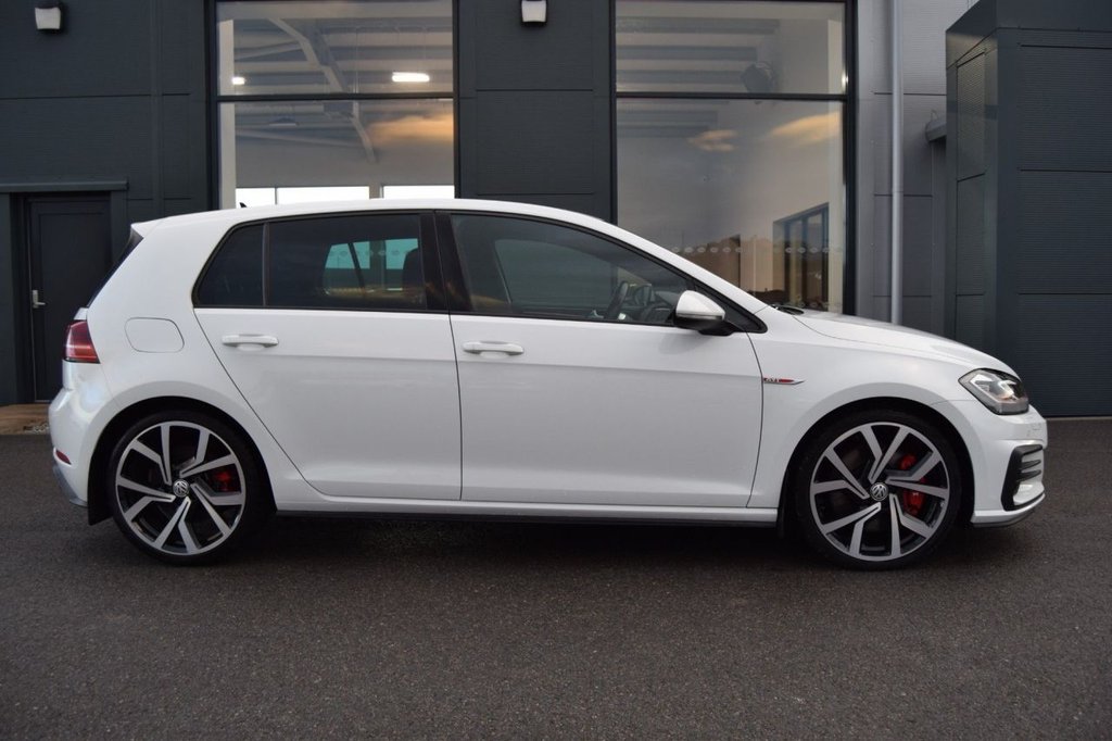 Used Volkswagen Golf 2020 for sale - 77236682: Photo 2