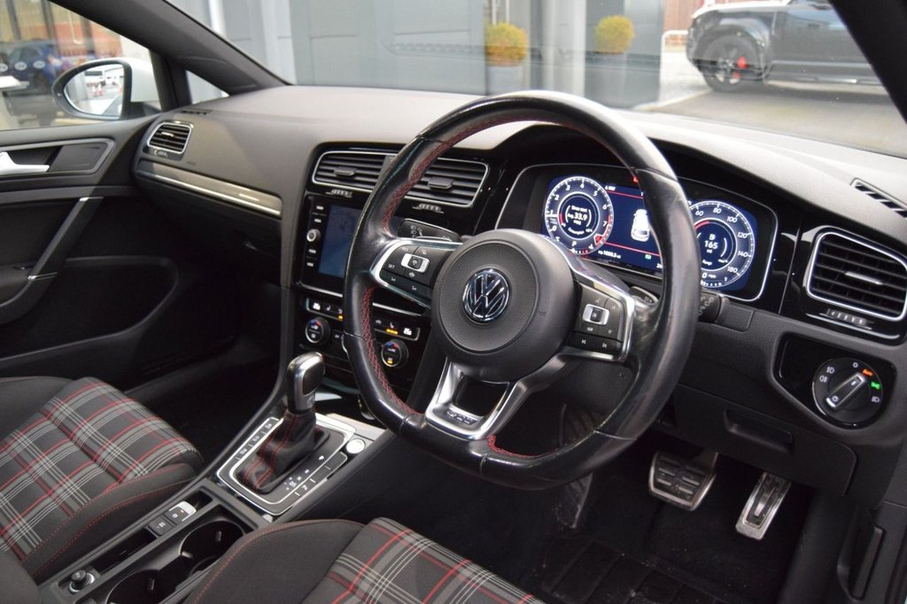 Used Volkswagen Golf 2020 for sale - 77236682: Photo 7