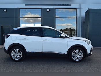 Used Peugeot 3008 2019 for sale - 76080825: Photo 4