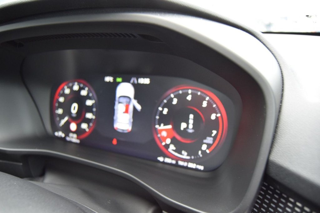 Used Volvo XC40 2019 for sale - 76313242: Photo 35