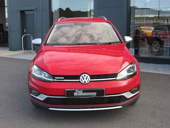 Used Volkswagen Golf 2017 for sale - 76445729: Photo