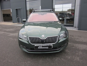 Used Skoda Superb 2018 for sale - 76582797: Photo