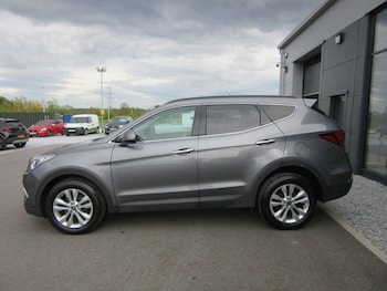 Used Hyundai Santa Fe 2017 for sale - 78256318: Photo