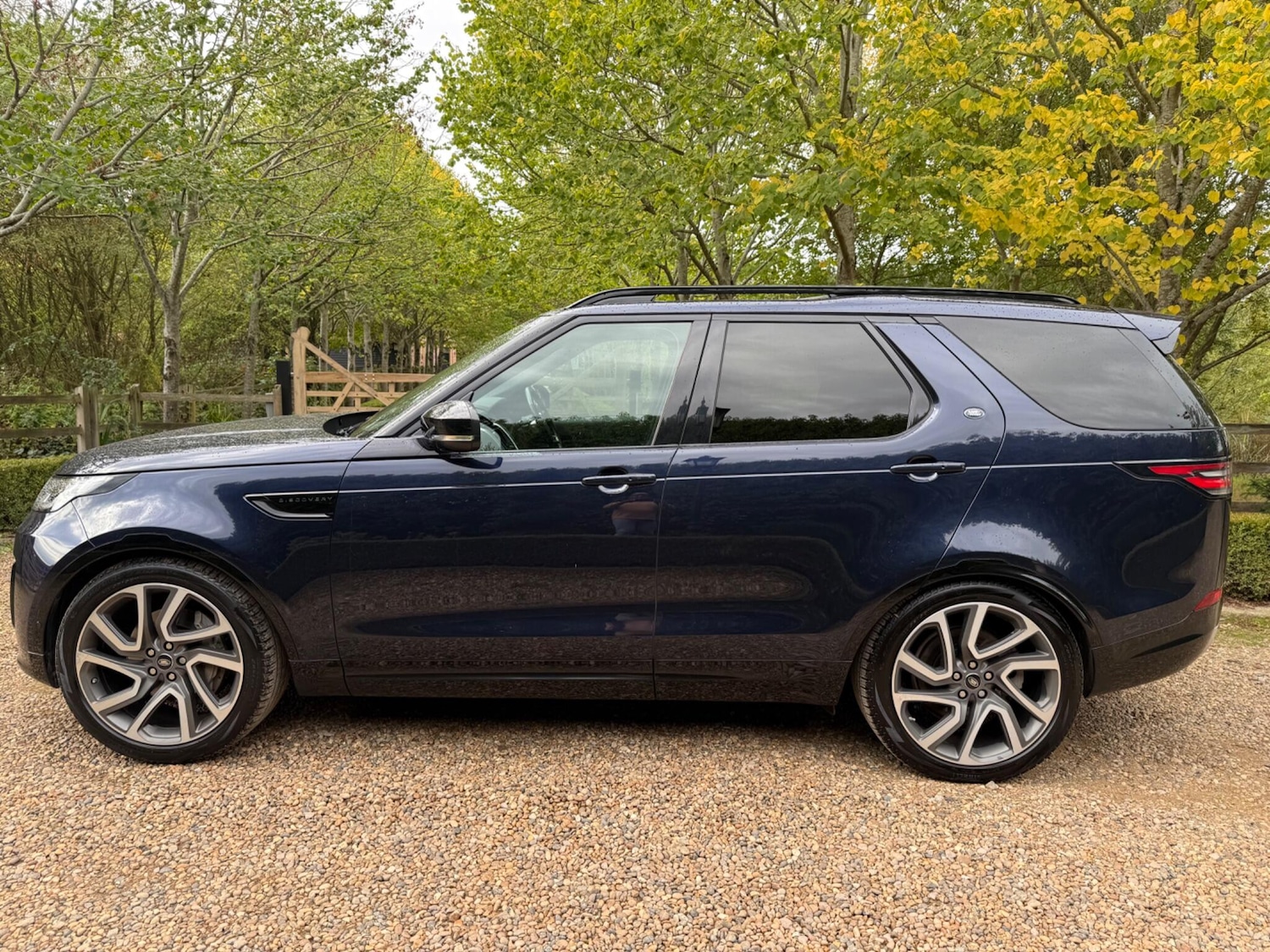 Used Land Rover Discovery 2019 for sale - 76138234: Photo 10