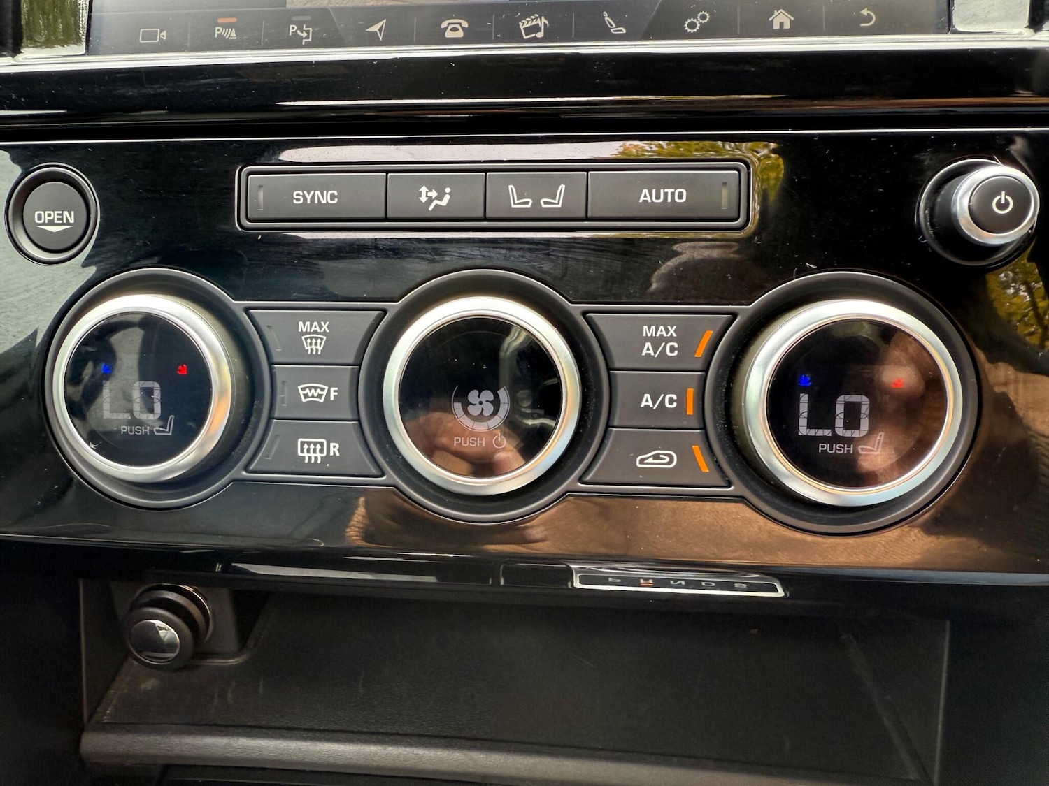 Used Land Rover Discovery 2019 for sale - 76138234: Photo 19
