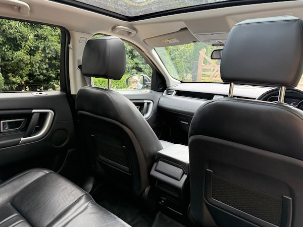 Used Land Rover Discovery Sport 2018 for sale - 76099038: Photo 30