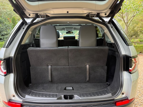 Used Land Rover Discovery Sport 2018 for sale - 76099038: Photo 31