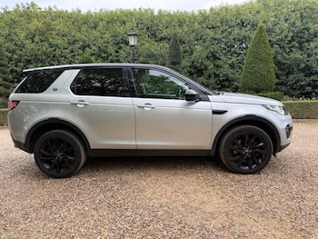 Used Land Rover Discovery Sport 2018 for sale - 76099038: Photo 3
