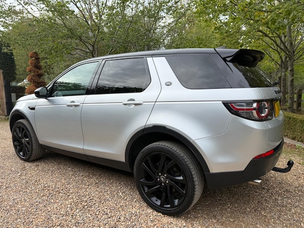 Used Land Rover Discovery Sport 2018 for sale - 76099038: Photo 9