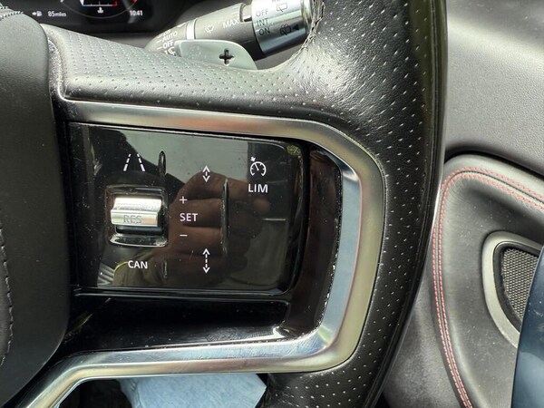Used Land Rover Discovery Sport 2020 for sale - 76135914: Photo 26