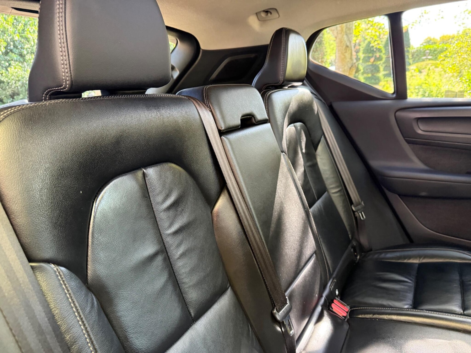 Used Volvo XC40 2022 for sale - 76002159: Photo 35