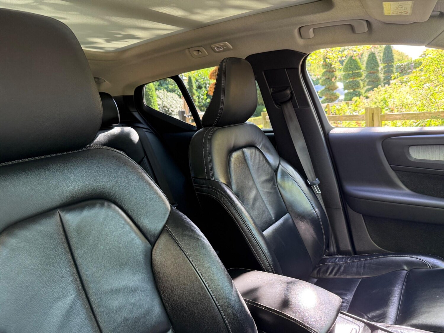 Used Volvo XC40 2022 for sale - 76002159: Photo 40