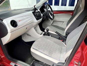 Used Volkswagen up! 2018 for sale - 79287308: Photo