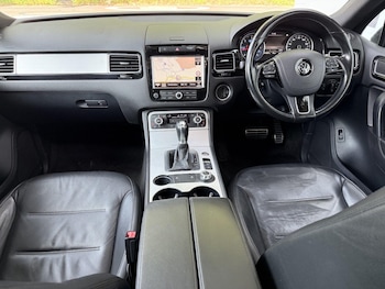 Used Volkswagen Touareg 2014 for sale - 79292647: Photo