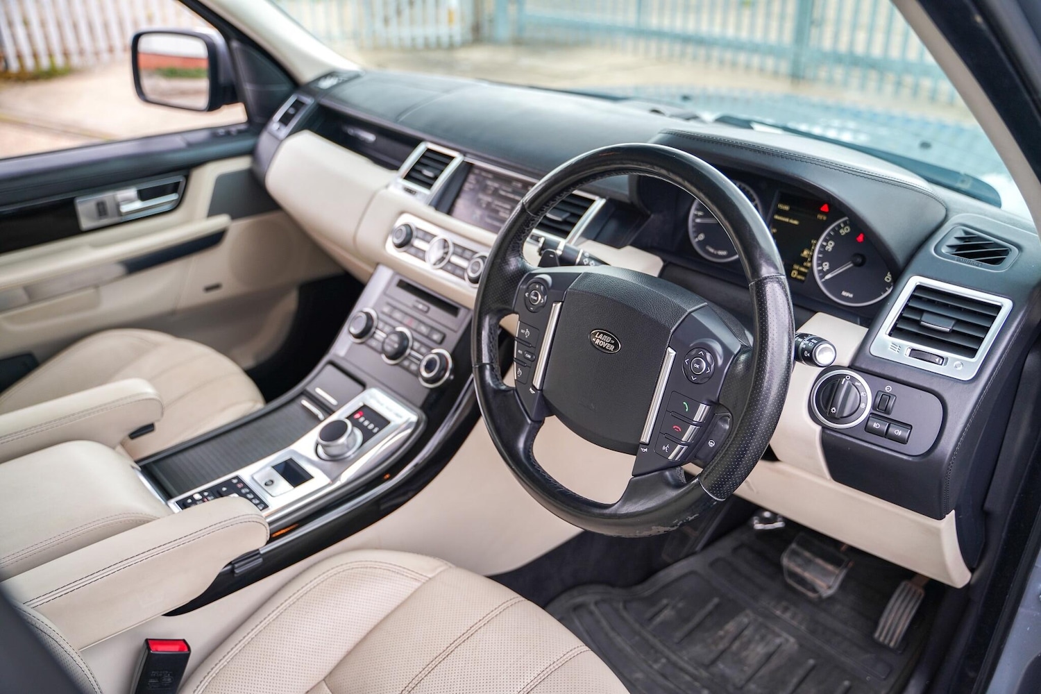 Used Land Rover Range Rover Sport 2012 for sale - 76188724: Photo 11