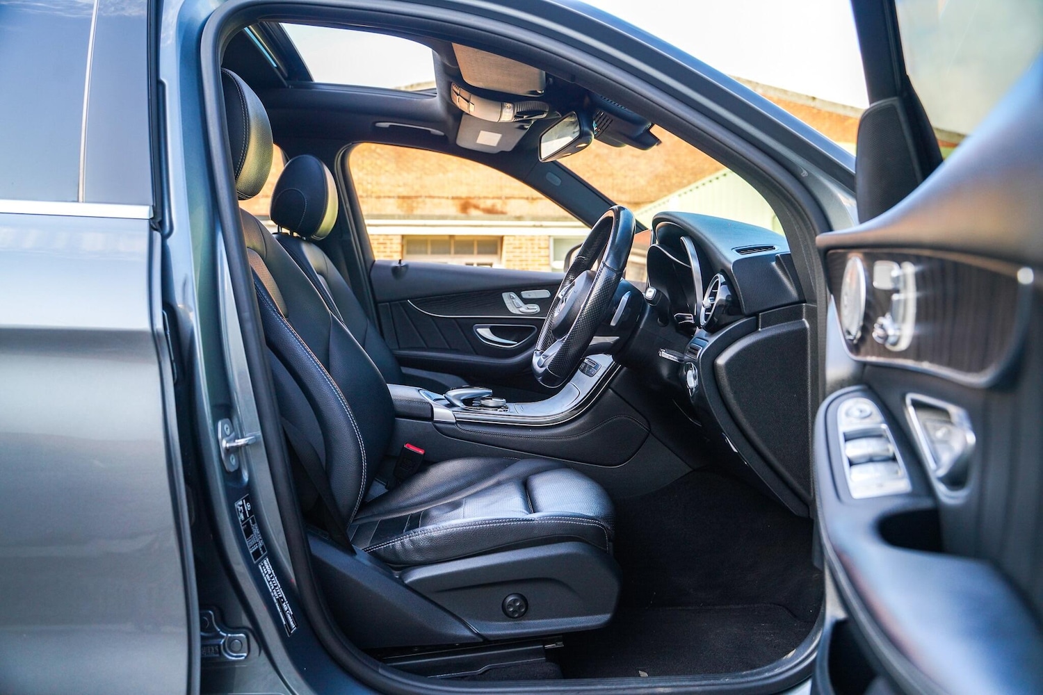 Used Mercedes-Benz GLC 2016 for sale - 77315149: Photo 28