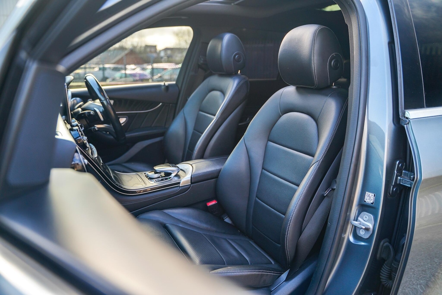 Used Mercedes-Benz GLC 2016 for sale - 77315149: Photo 43