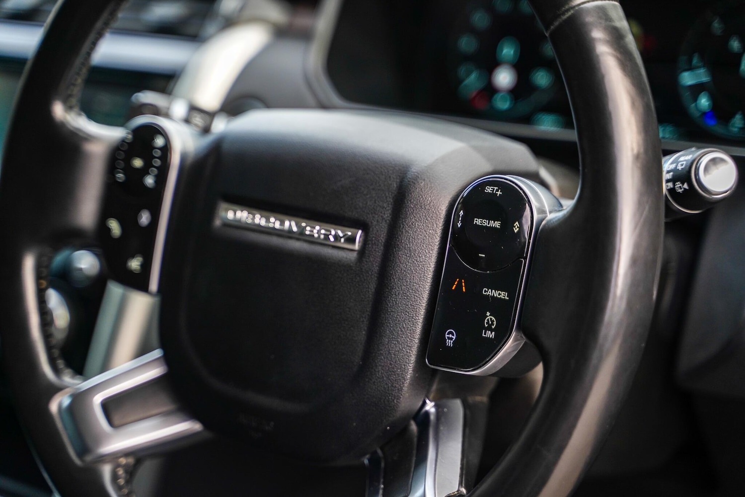 Used Land Rover Discovery 2019 for sale - 77175230: Photo 43