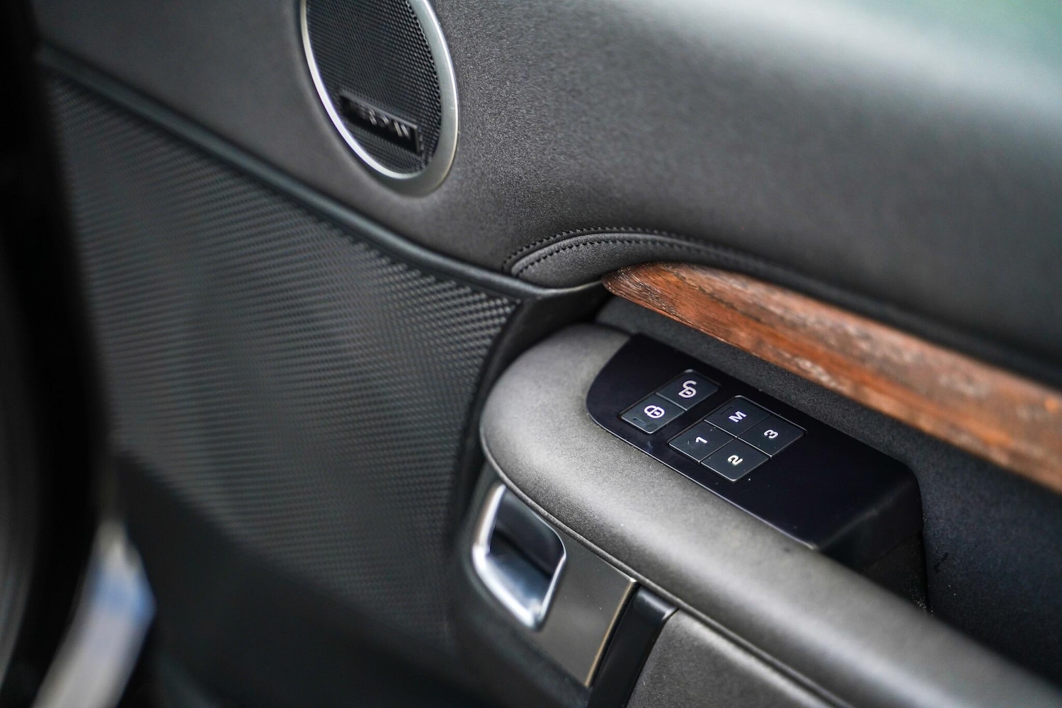 Used Land Rover Discovery 2019 for sale - 77175230: Photo 49