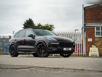 Used Porsche Cayenne 2017 for sale - 79255812: Photo