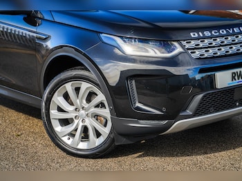 Used Land Rover Discovery Sport 2021 for sale - 78019492: Photo