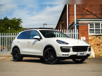 Used Porsche Cayenne 2015 for sale - 79508913: Photo