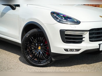 Used Porsche Cayenne 2015 for sale - 79508913: Photo