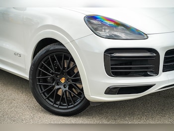 Used Porsche Cayenne 2023 for sale - 78933465: Photo