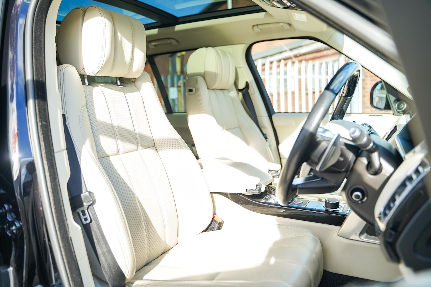Used Land Rover Range Rover 2015 for sale - 76377514: Photo 30