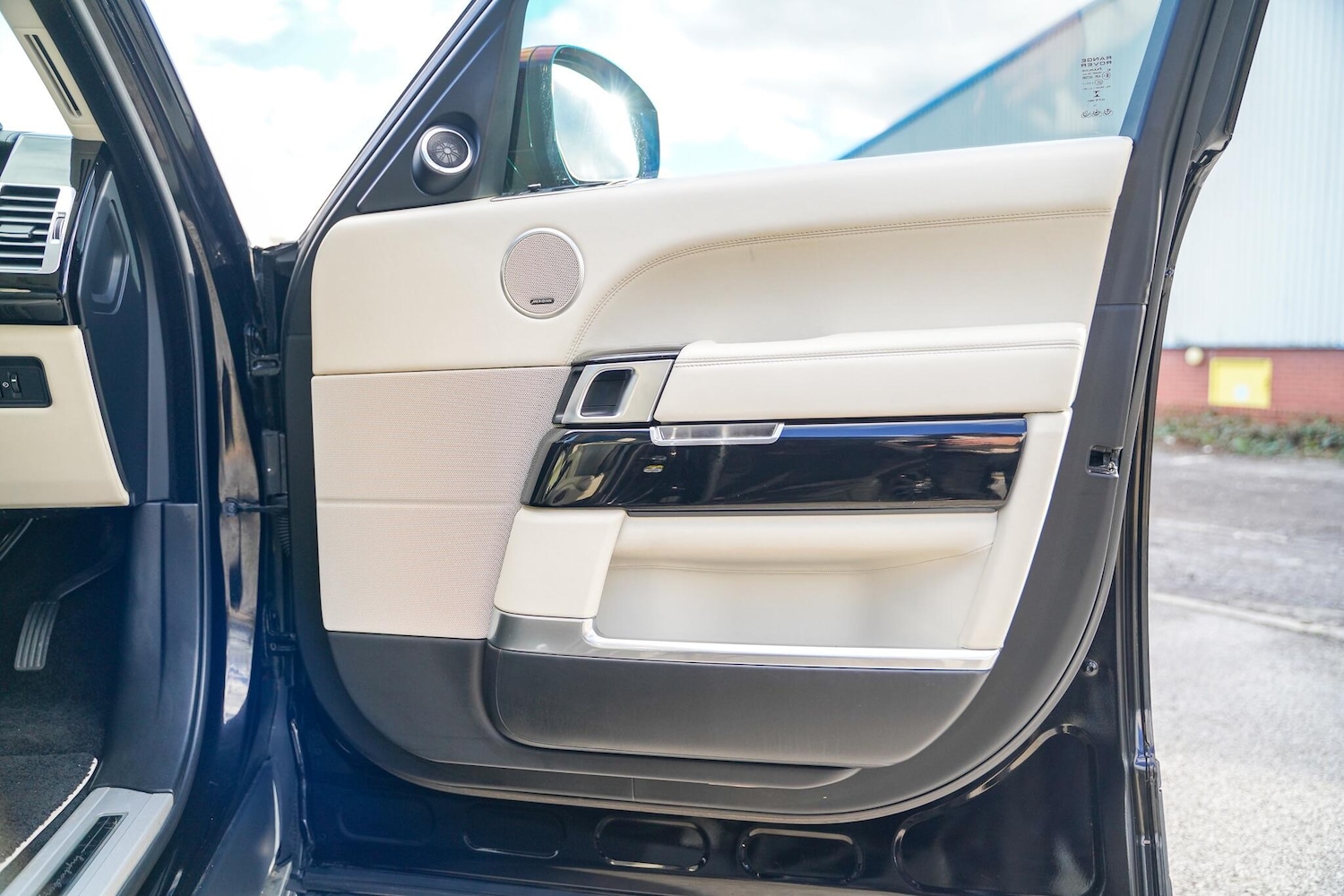 Used Land Rover Range Rover 2015 for sale - 76377514: Photo 42