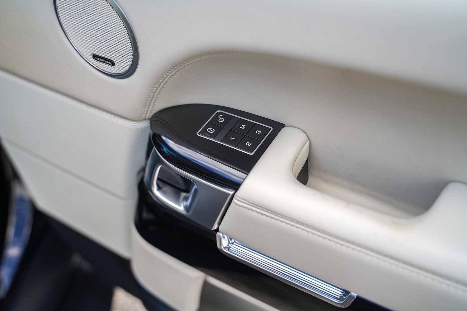 Used Land Rover Range Rover 2015 for sale - 76377514: Photo 44