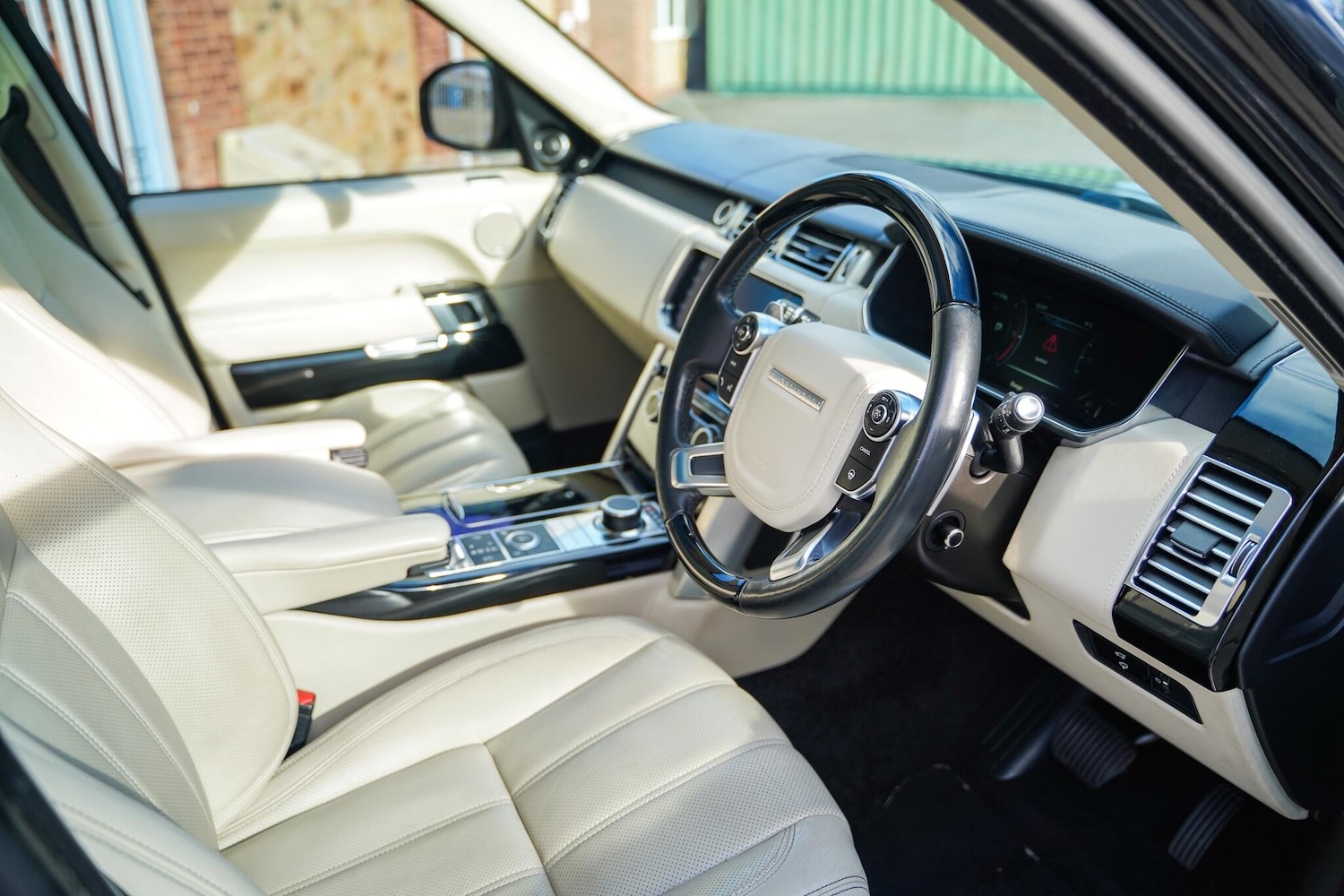 Used Land Rover Range Rover 2015 for sale - 76377514: Photo 47