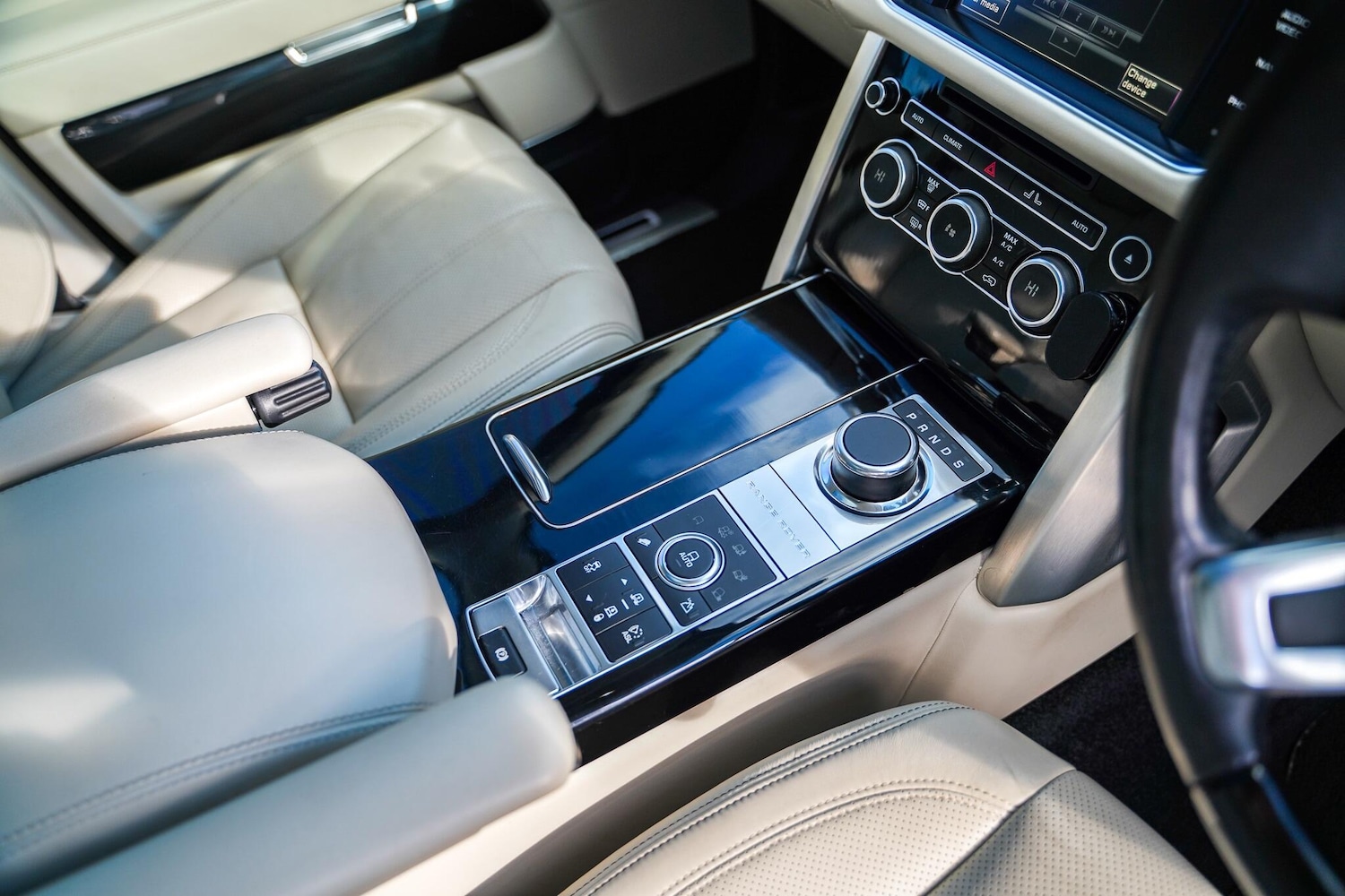 Used Land Rover Range Rover 2015 for sale - 76377514: Photo 48
