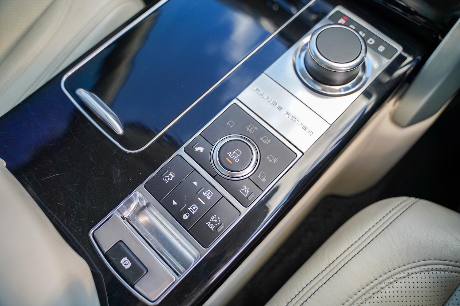 Used Land Rover Range Rover 2015 for sale - 76377514: Photo 56