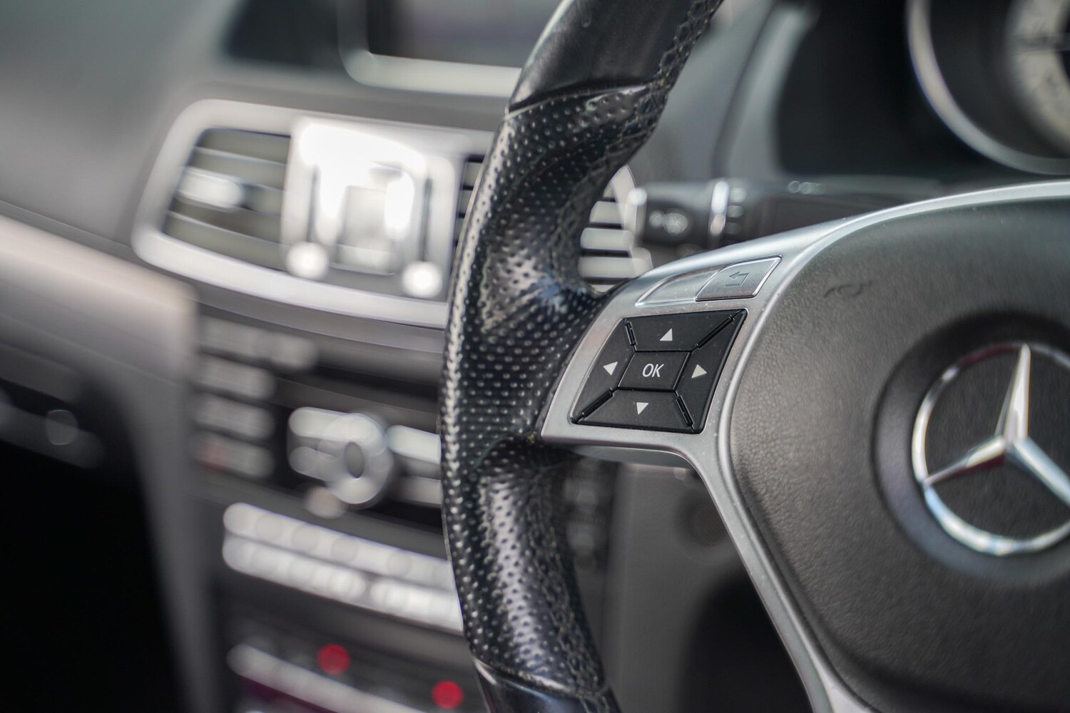 Used Mercedes-Benz E Class 2014 for sale - 76188966: Photo 29