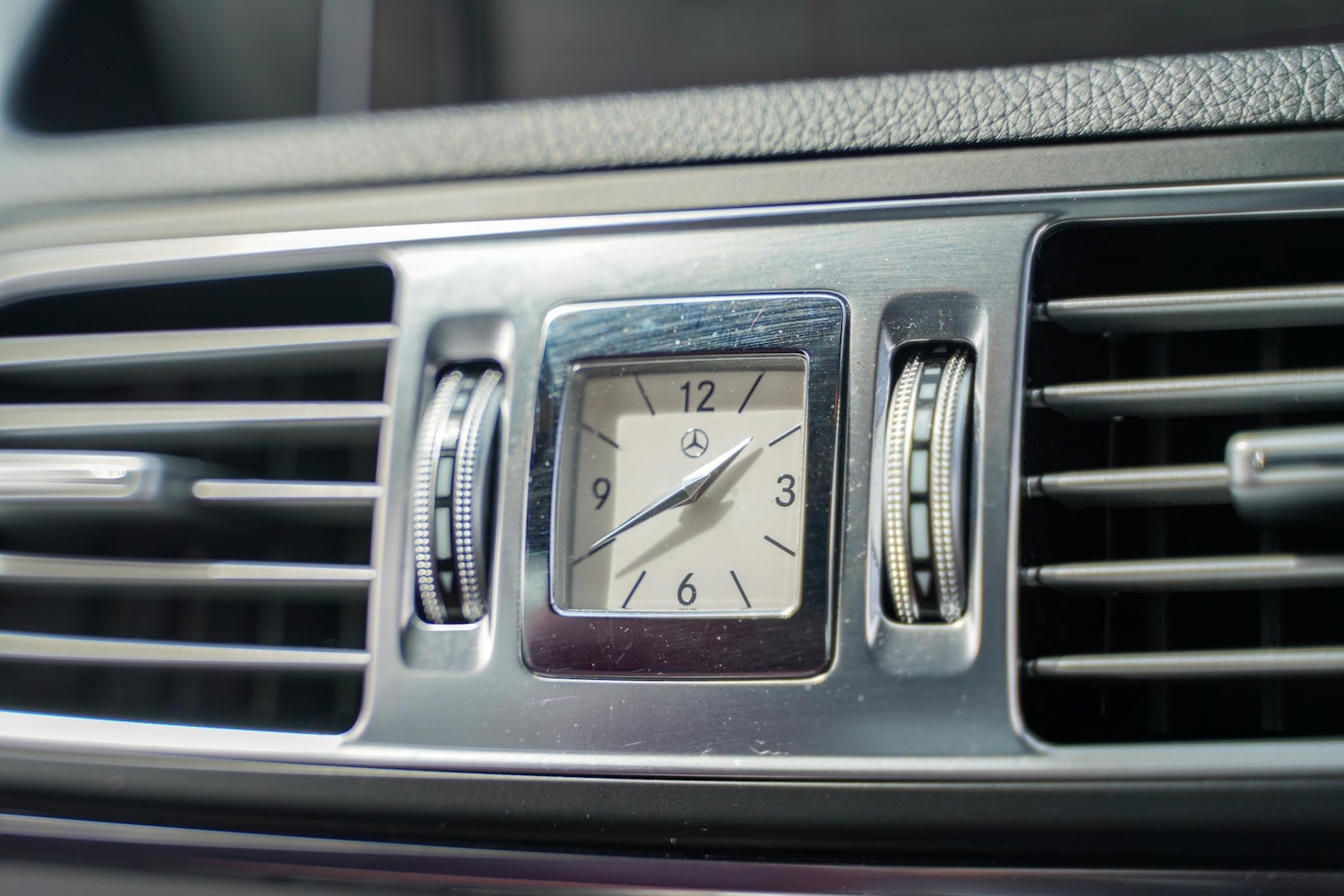 Used Mercedes-Benz E Class 2014 for sale - 76188966: Photo 39