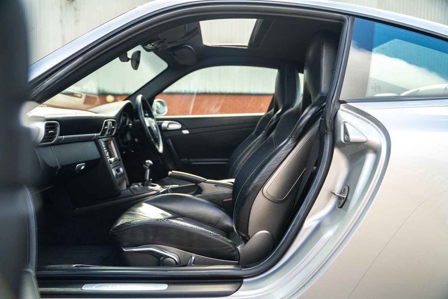 Used Porsche 911 2005 for sale - 77838517: Photo 21