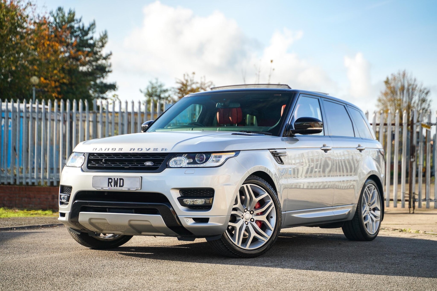 Used Land Rover Range Rover Sport 2014 for sale - 76409249: Photo 1