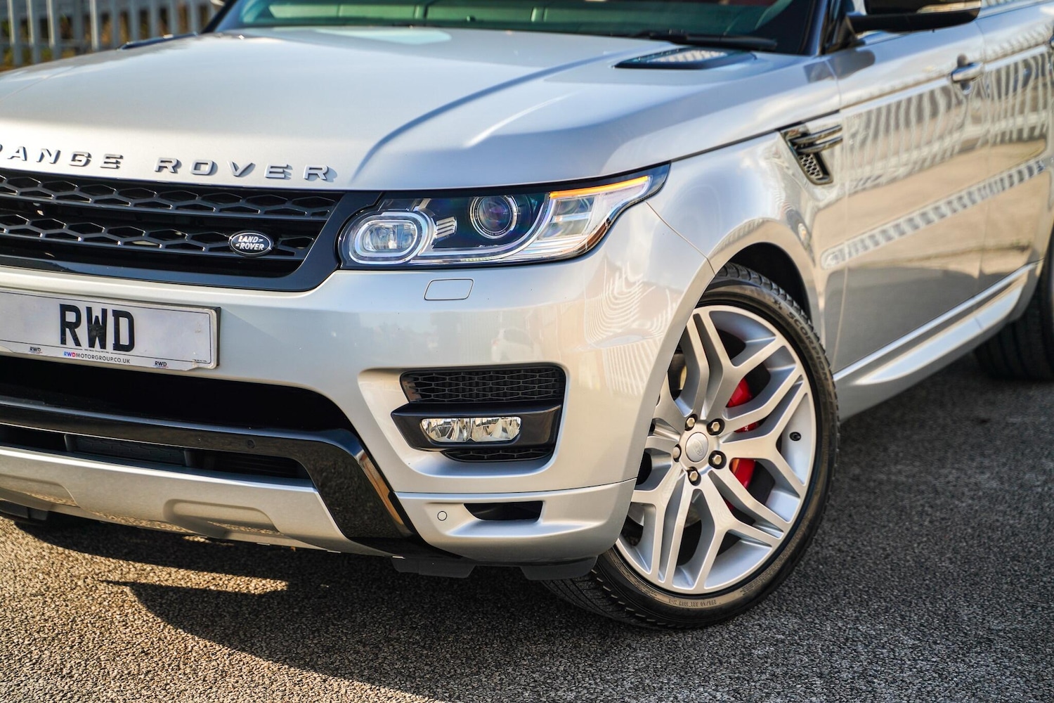 Used Land Rover Range Rover Sport 2014 for sale - 76409249: Photo 2