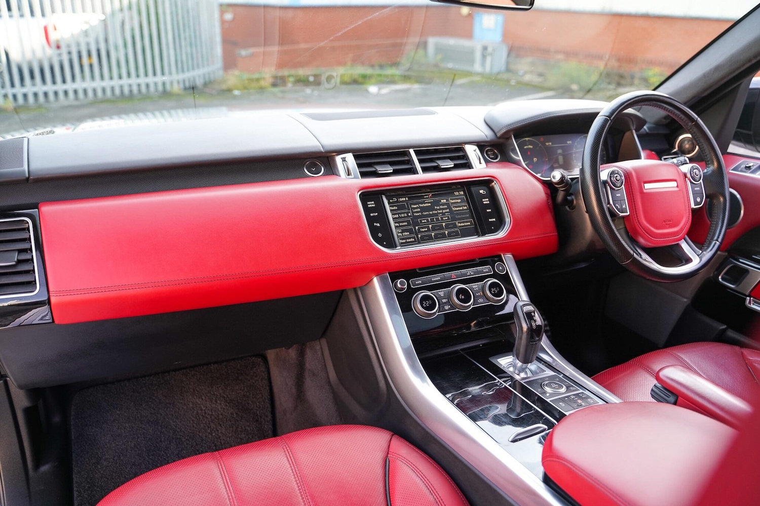 Used Land Rover Range Rover Sport 2014 for sale - 76409249: Photo 7