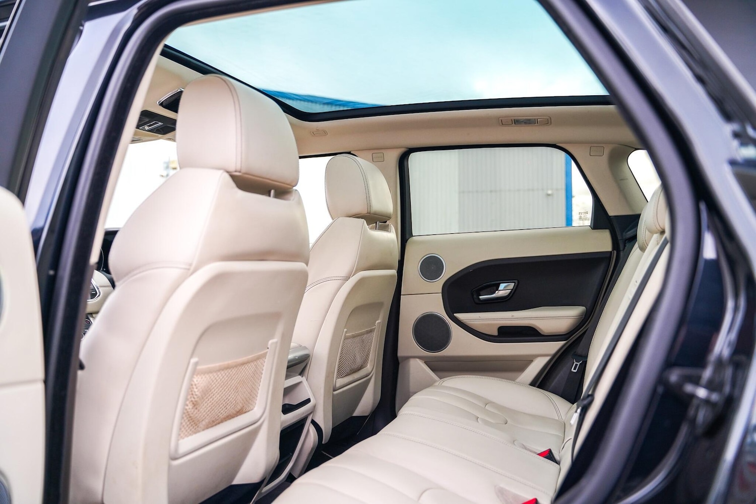 Used Land Rover Range Rover Evoque 2011 for sale - 76990900: Photo 13