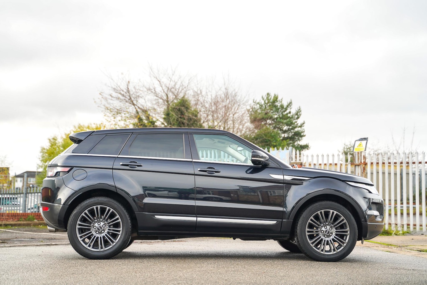 Used Land Rover Range Rover Evoque 2011 for sale - 76990900: Photo 22