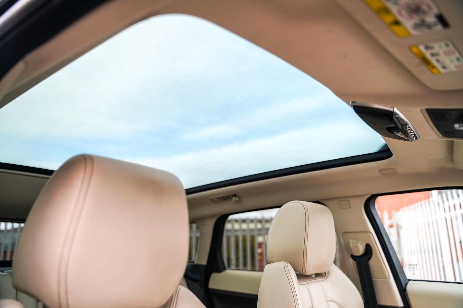 Used Land Rover Range Rover Evoque 2011 for sale - 76990900: Photo 24