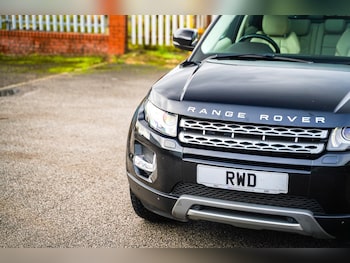 Used Land Rover Range Rover Evoque 2011 for sale - 76990900: Photo