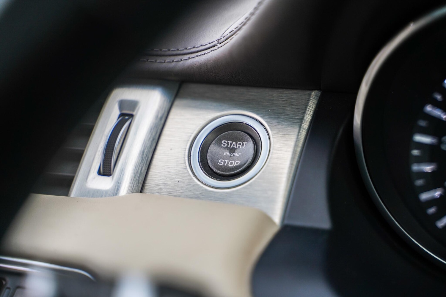 Used Land Rover Range Rover Evoque 2011 for sale - 76990900: Photo 33