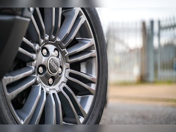 Used Land Rover Range Rover Evoque 2011 for sale - 76990900: Photo