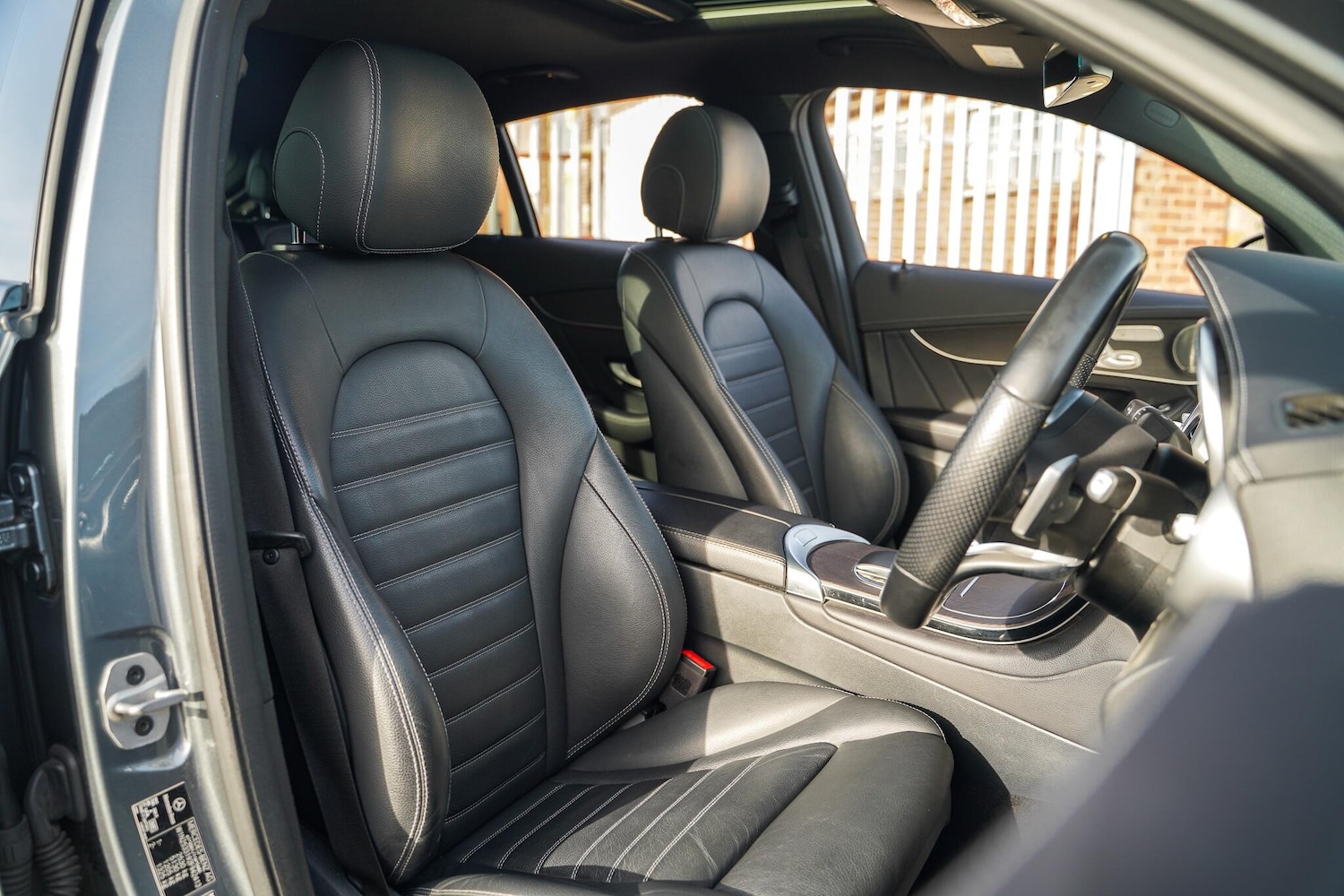 Used Mercedes-Benz GLC 2021 for sale - 76408841: Photo 31