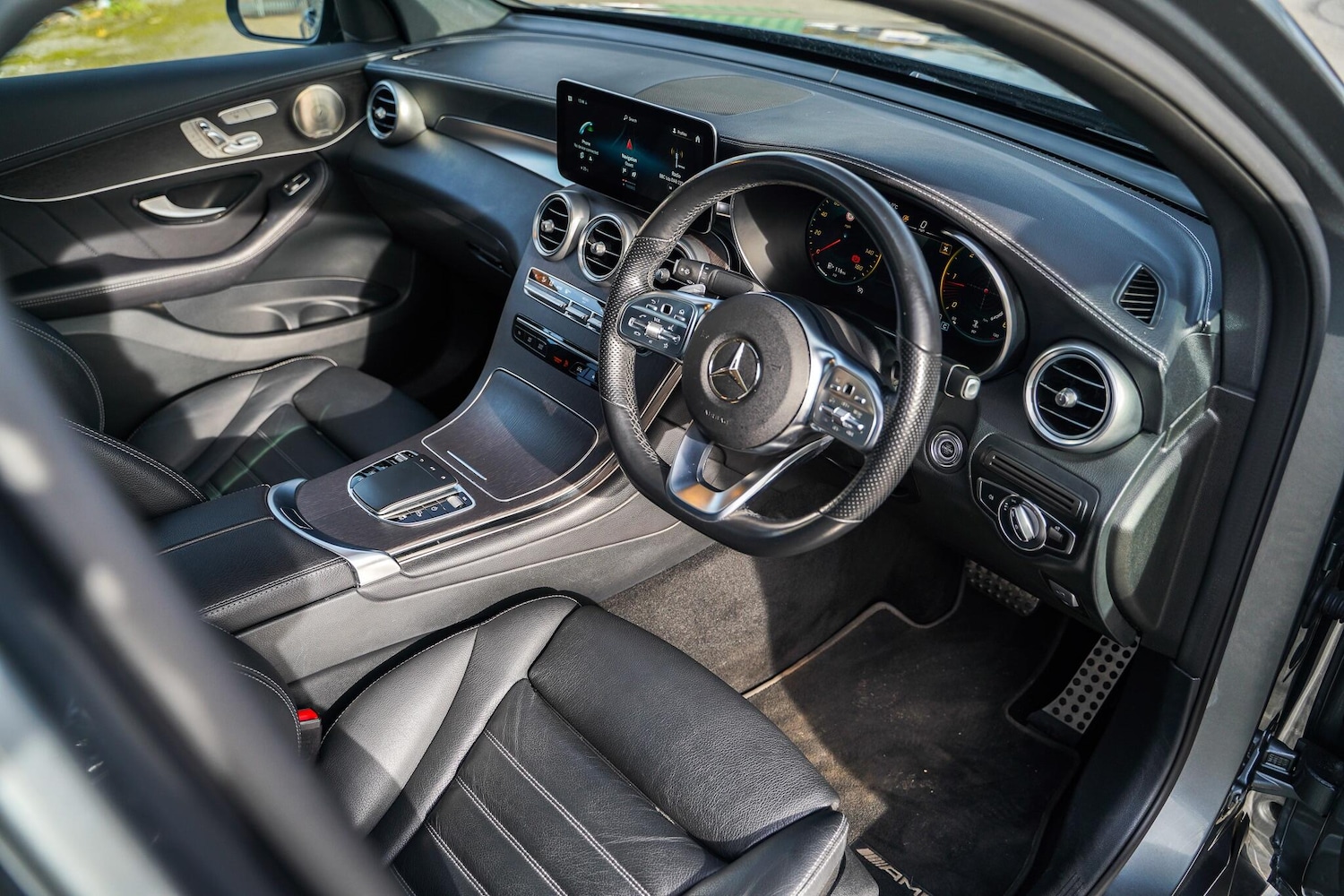 Used Mercedes-Benz GLC 2021 for sale - 76408841: Photo 32